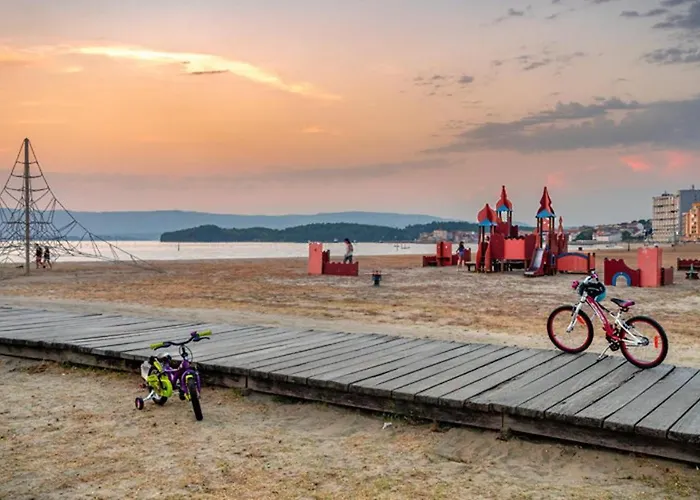 Impecable Piso Encima Playa Galicia